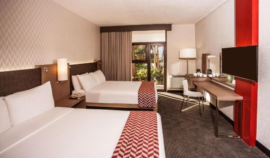 Отель Garden Court Полокване Экстерьер фото